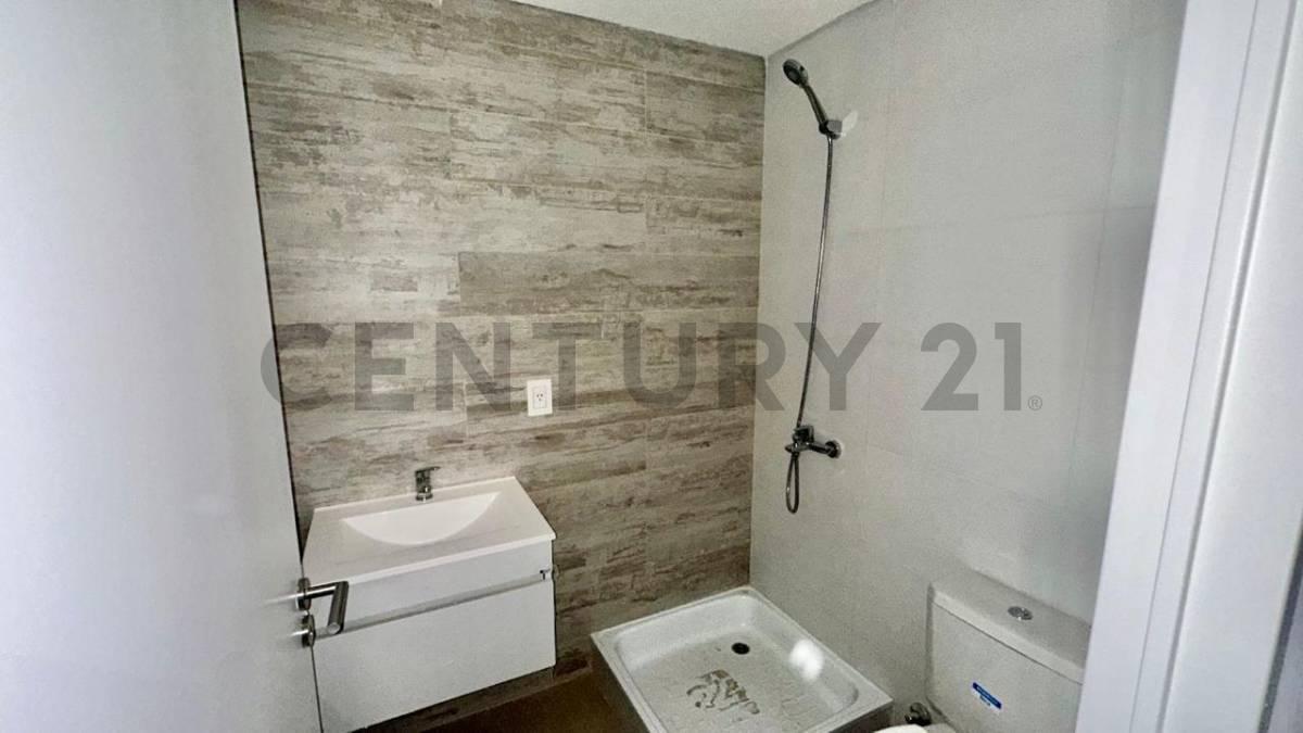 Foto de VENTA-PERMUTA MONOAMBIENTE A ESTRENAR CON PATIO | APTO PROFESIONAL |, imagen 5