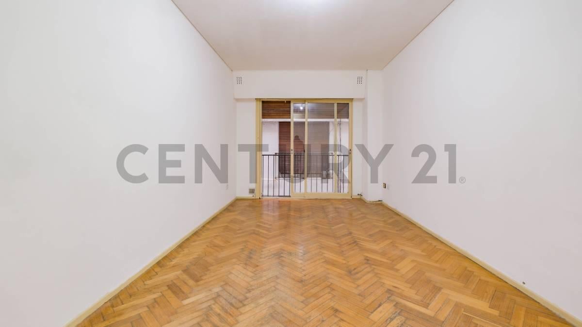 Foto de VENTA Depto 3 amb con cochera - San Nicolas, imagen 2