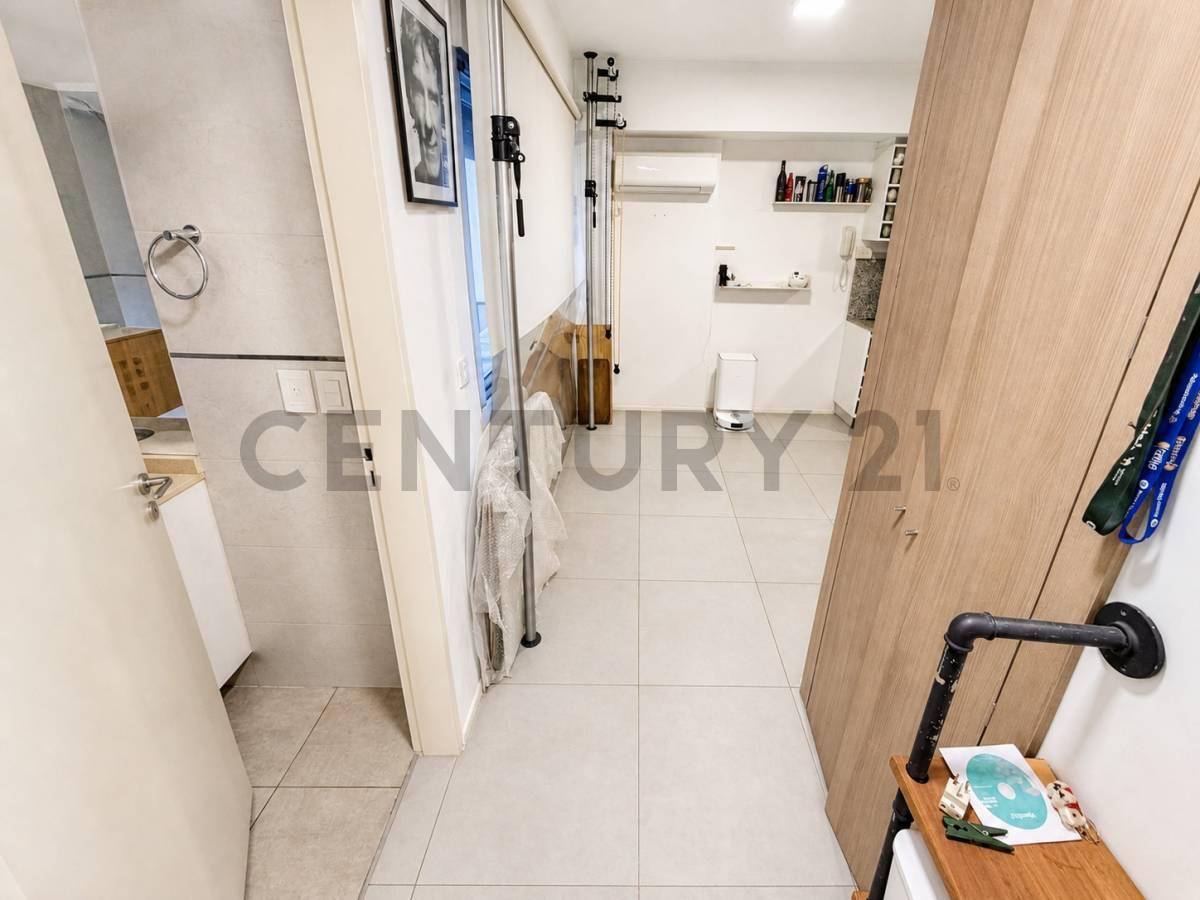 Foto de Venta- Permuta Monoambiente divisible con balcon en Caballito, imagen 1