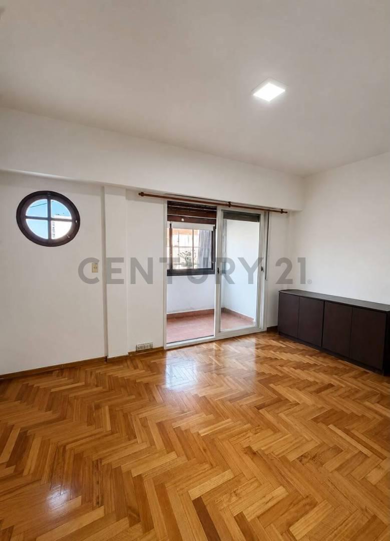 Foto de DEPARTAMENTO 2 AMBIENTES Y MEDIO C/BALCON TERRAZA EN ALQUILER EN, imagen 3