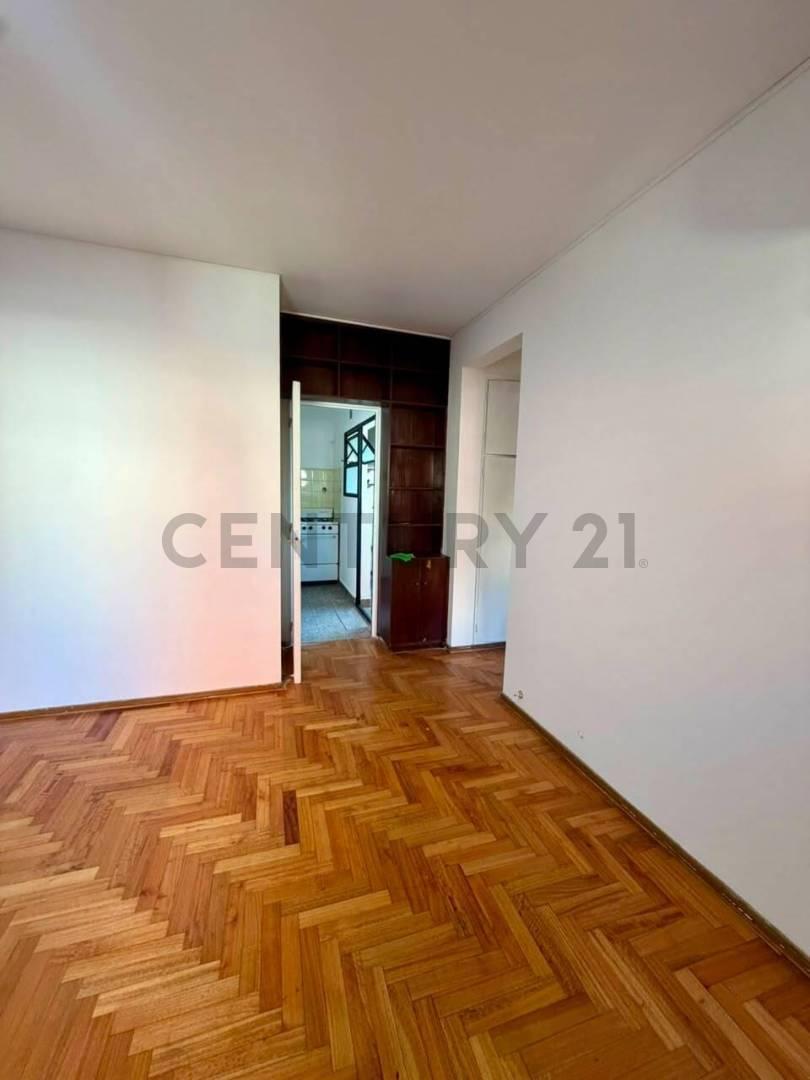 Foto de DEPARTAMENTO 2 AMBIENTES Y MEDIO C/BALCON TERRAZA EN ALQUILER EN, imagen 4