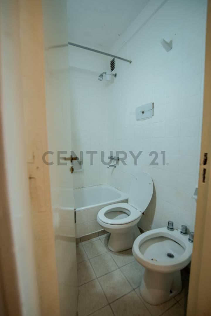 Foto de VENTA-PERMUTA DEPTO 3 AMBIENTES- VILLA DEVOTO, imagen 5
