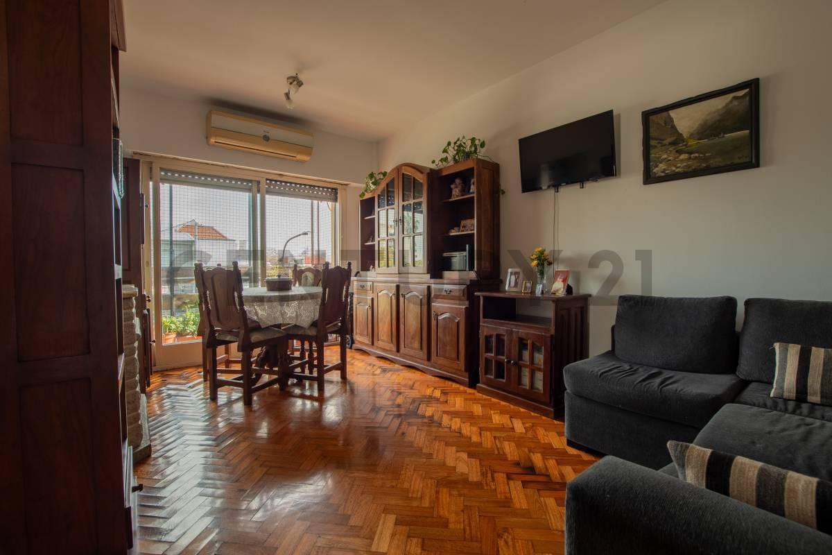 Foto de VENTA-PERMUTA DEPTO 3 AMBIENTES- VILLA DEVOTO, imagen 1