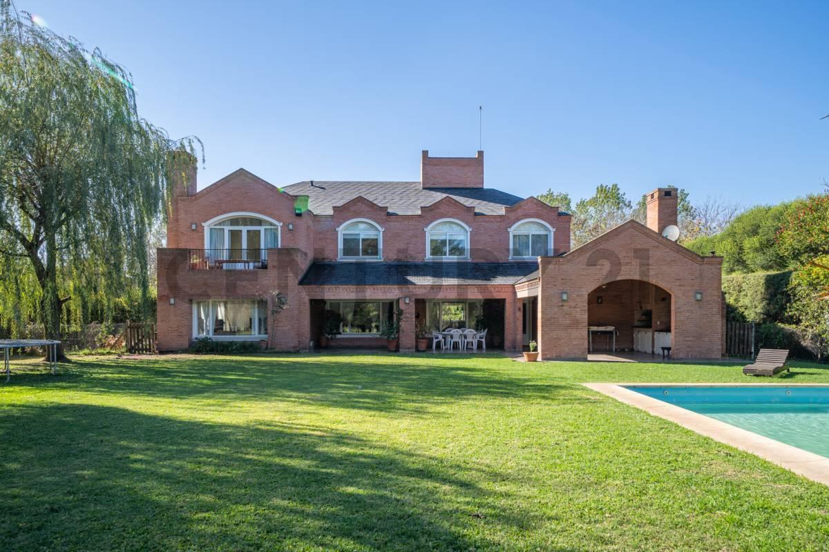 Foto de VENTA CASA 7 AMB PILETA QUINCHO TERRENO 2000 M2, imagen 1