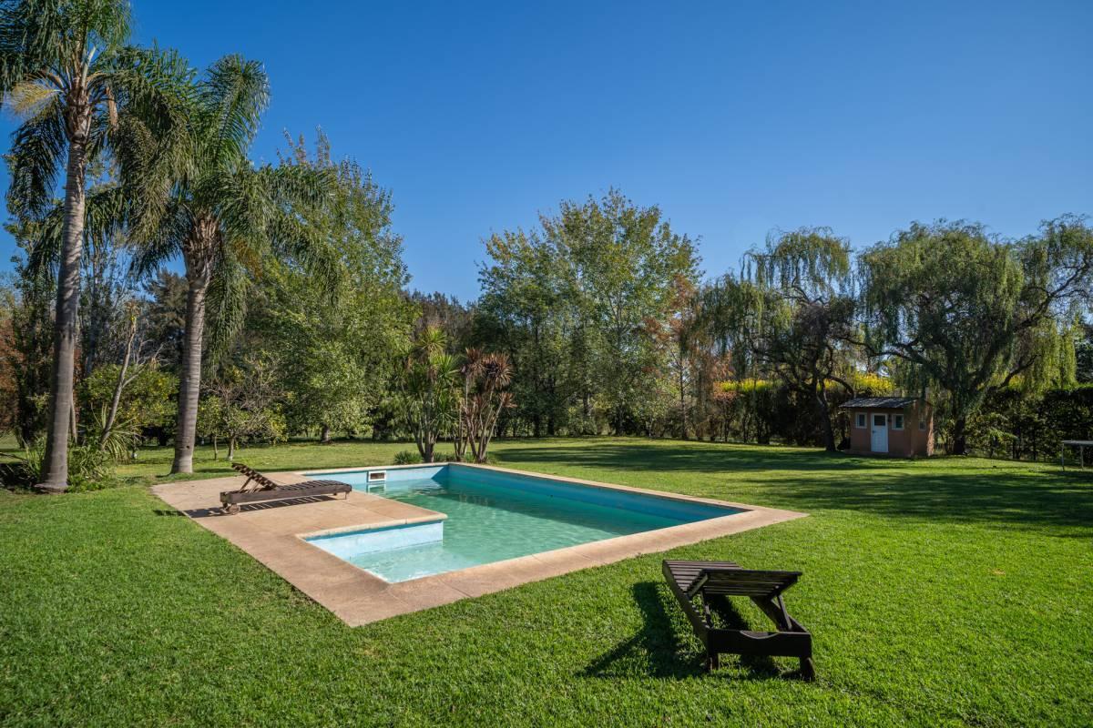 Foto de VENTA CASA 7 AMB PILETA QUINCHO TERRENO 2000 M2, imagen 4