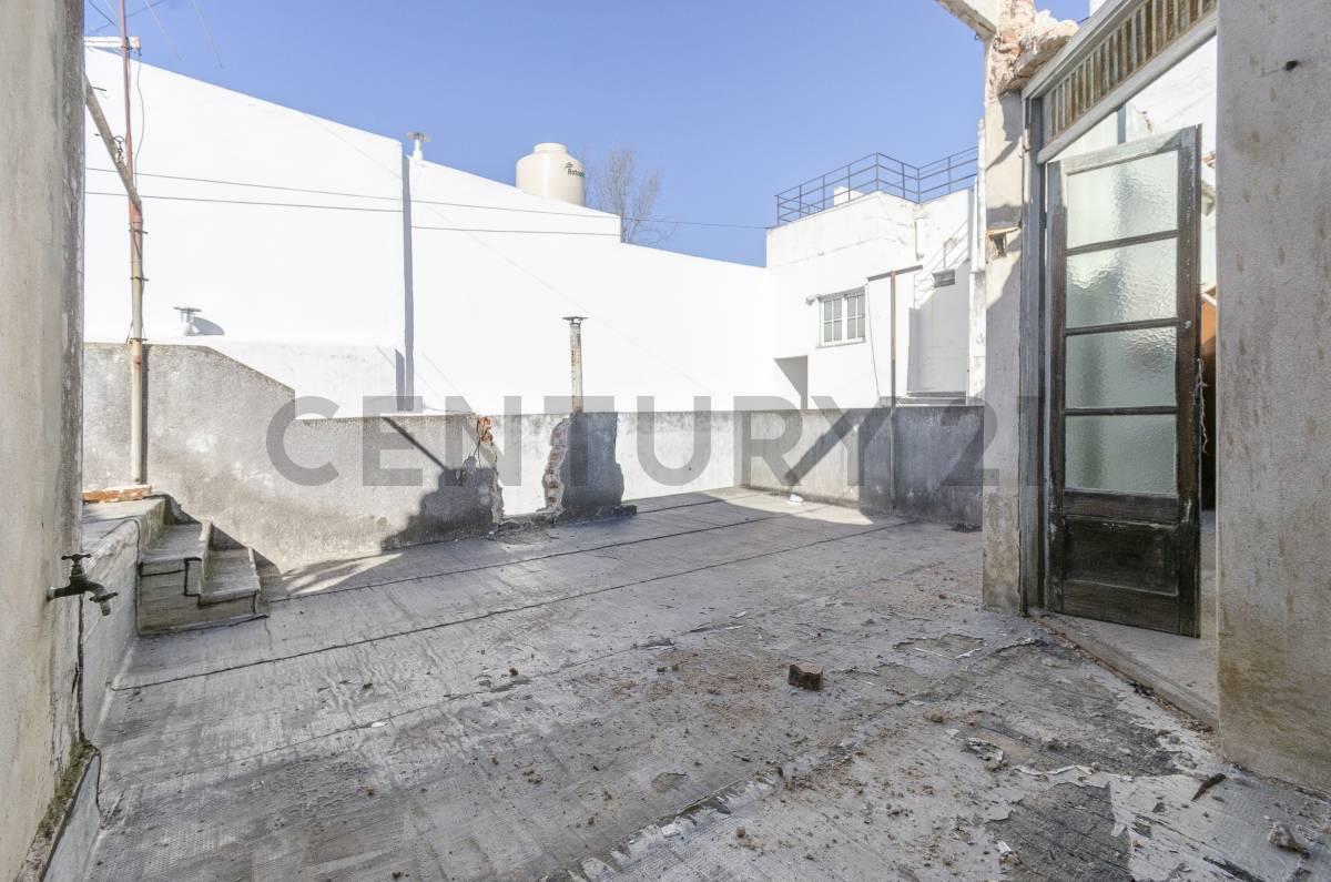 Foto de VENTA-PERMUTA PH 2 AMBIENTES-VERSALLES, imagen 4