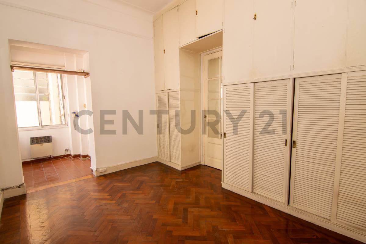 Foto de VENTA-PERMUTA DEPARTAMENTO 5 AMBIENTES SUPER LUMINOSO - RECOLETA, imagen 4