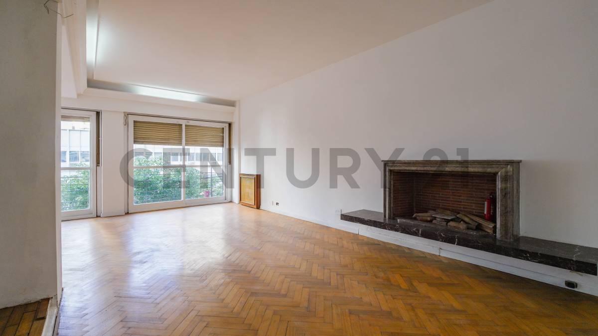 Foto de VENTA SEMIPISO DE 4 AMB.C/ BALCON Y ESPACIOGUARDACOCHE-CABALLITO, imagen 4