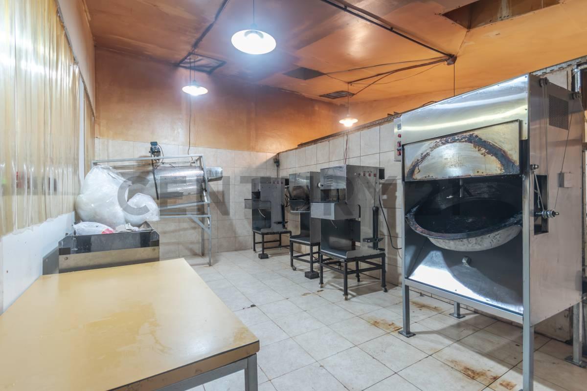 Foto de VENTA-PERMUTA LOCAL EN VILLA GENERAL MITRE, imagen 2