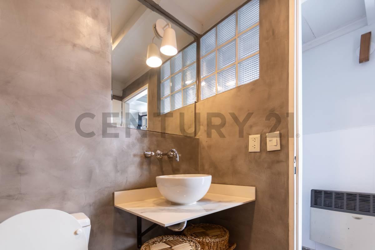 Foto de VENTA-PERMUTA PH 2 AMBIENTES-CABALLITO, imagen 2