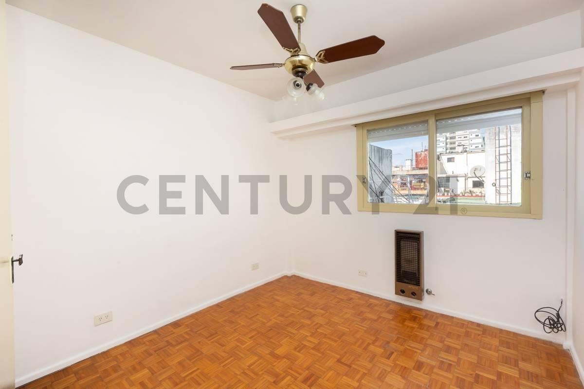 Foto de VENTA-PERMUTA DPTO 3 AMB-ALMAGRO, imagen 4