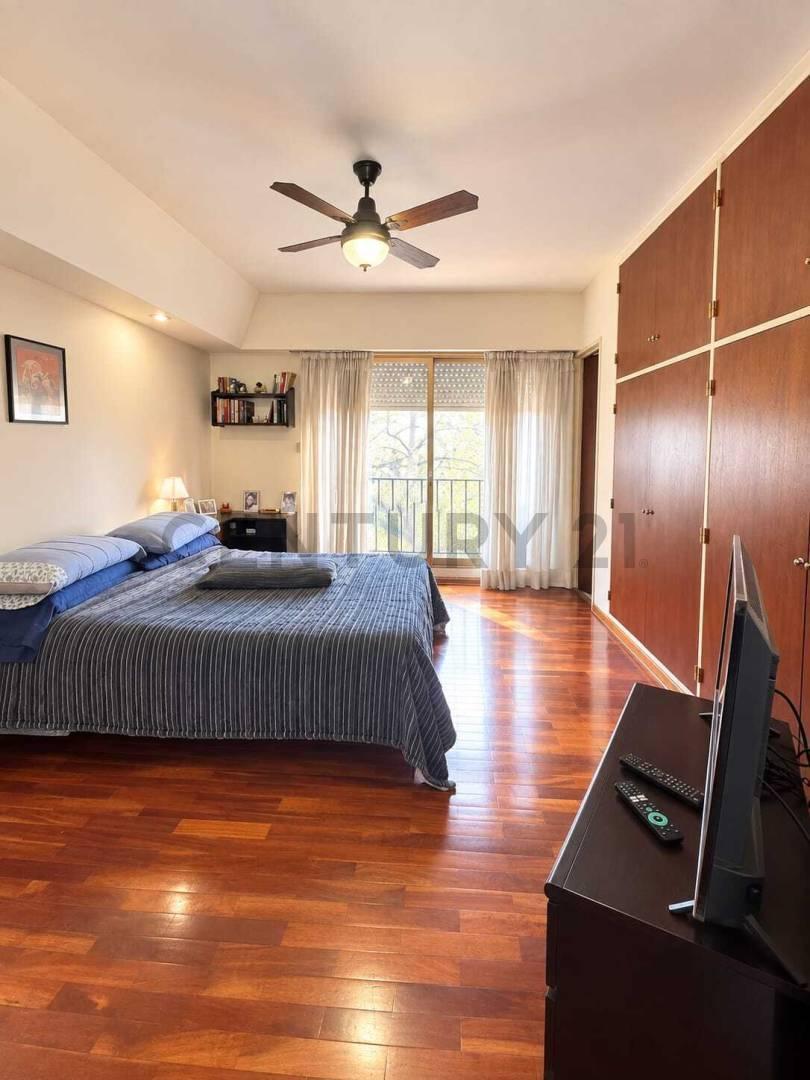 Foto de VENTA-PERMUTA PH 4 AMB.-FLORESTA, imagen 1