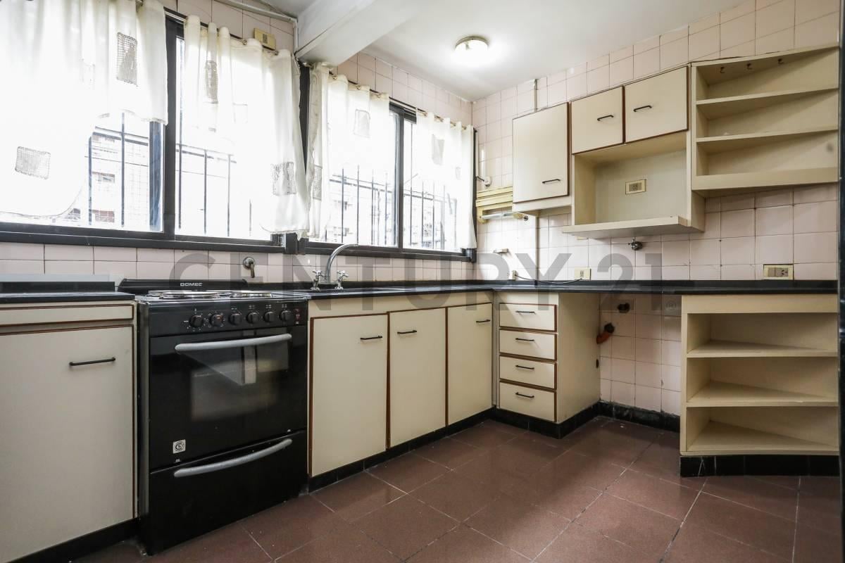 Foto de VENTA-PERMUTA 4 AMBIENTES AL FRENTE SOBRE AV. DEL LIBERTADOR – BALCÓN, imagen 5