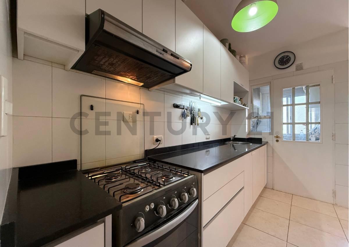 Foto de VENTA-ESPECTACULAR DEPARTAMENTO DUPLEX 3 AMBIENTES CON COCHERA CUBIERTA, imagen 3
