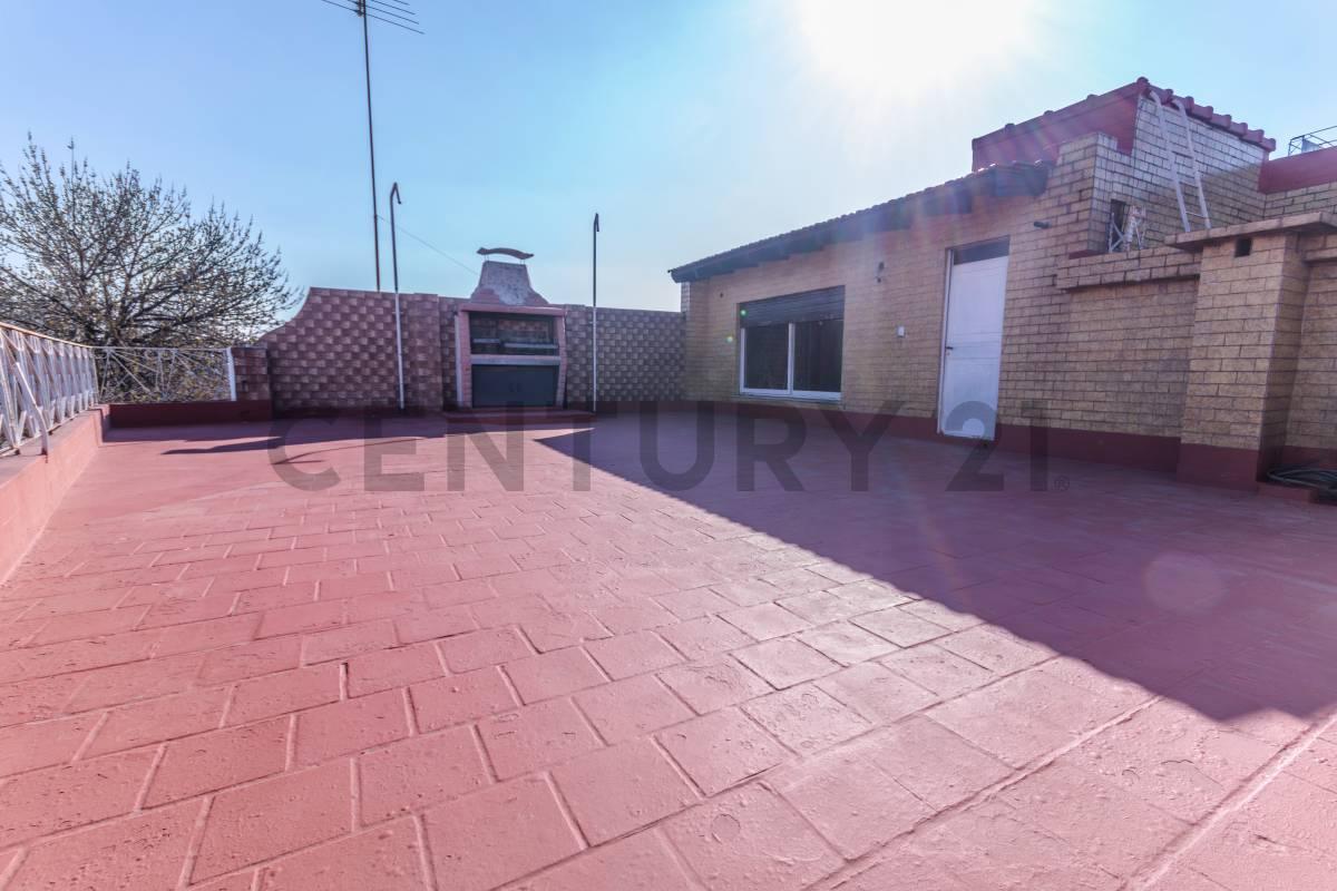 Foto de PH TIPO CASA EN VENTA FLORES S/EXP PATIO, QUINCHO Y TERRAZA CON PARRILLA, imagen 2