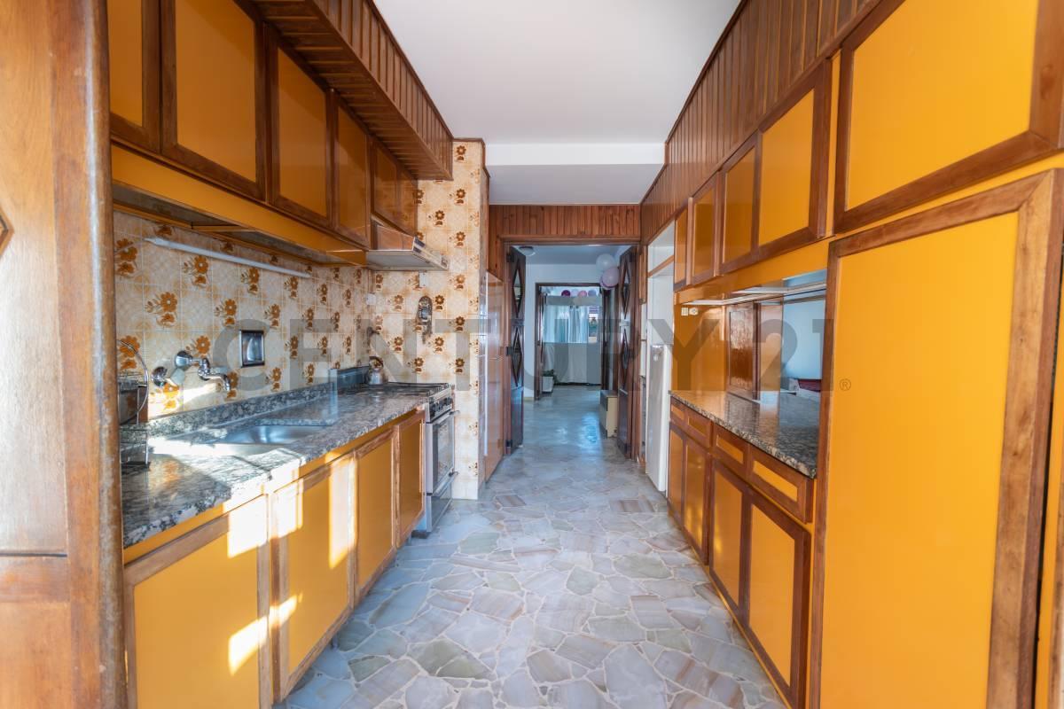 Foto de PH TIPO CASA EN VENTA FLORES S/EXP PATIO, QUINCHO Y TERRAZA CON PARRILLA, imagen 3