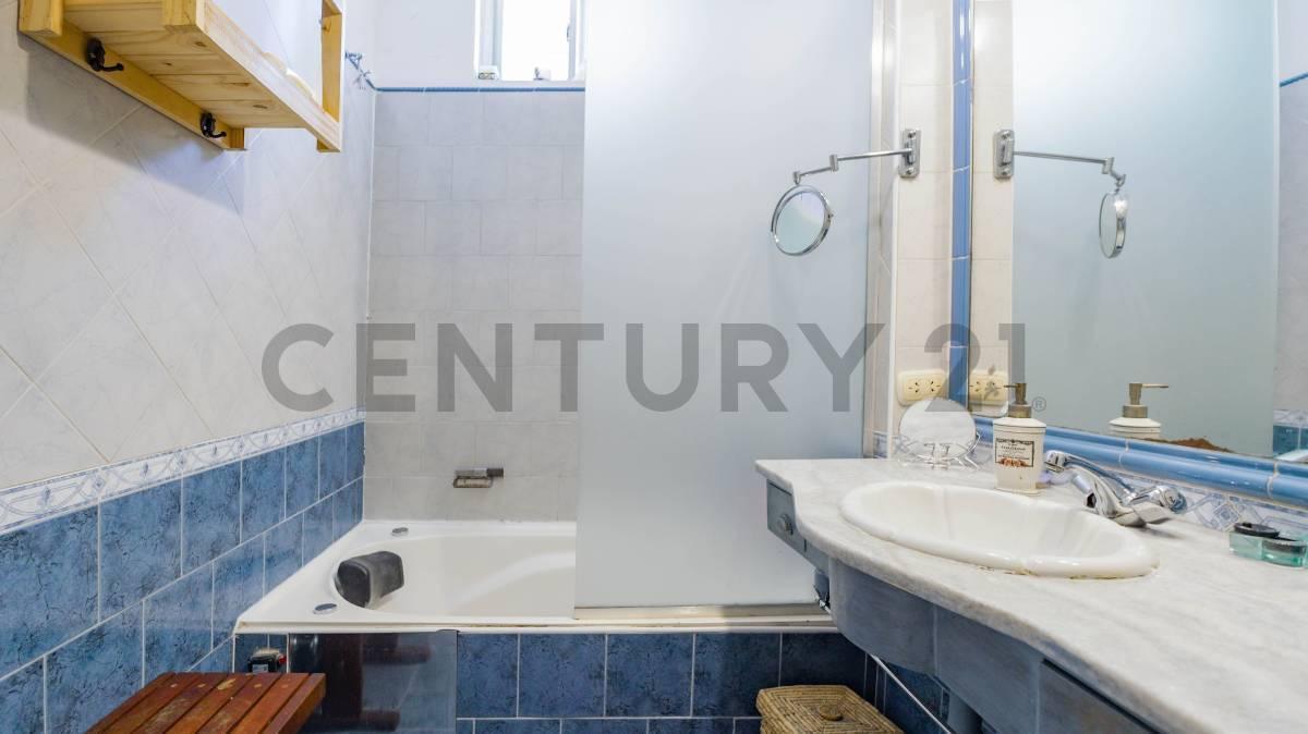 Foto de VENTA PH 5 amb con Terraza - Flores, imagen 3