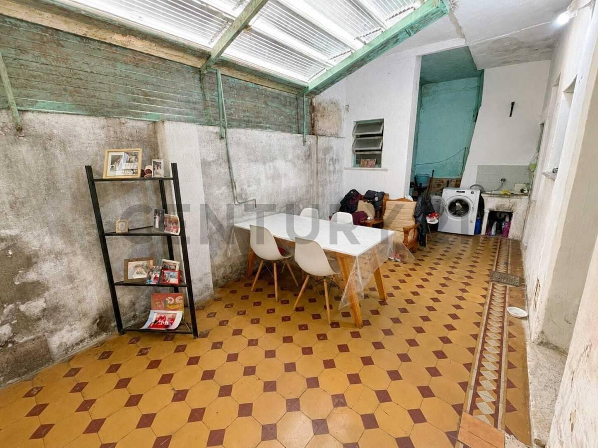 Foto de Venta-Permuta Ph 3 ambientes a reciclar en Caballito, imagen 4
