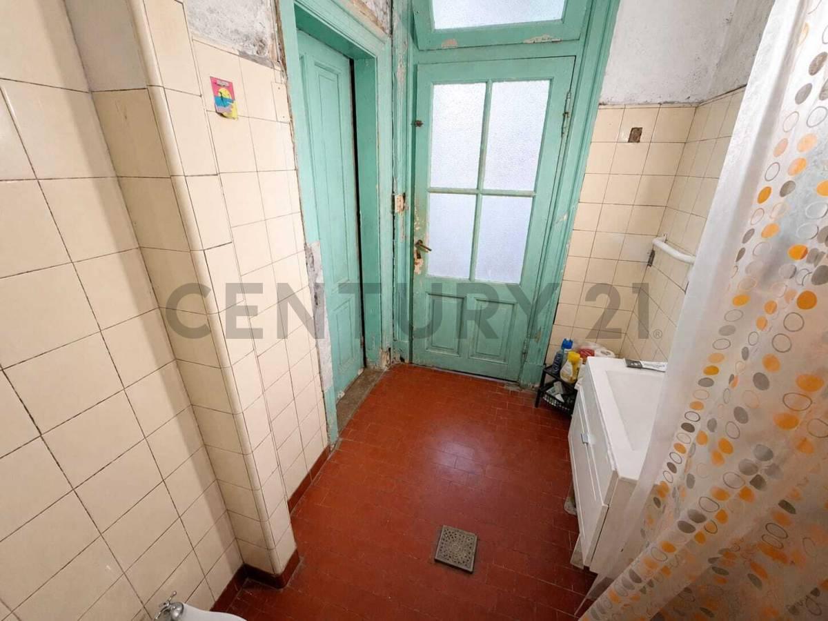 Foto de Venta-Permuta Ph 3 ambientes a reciclar en Caballito, imagen 1