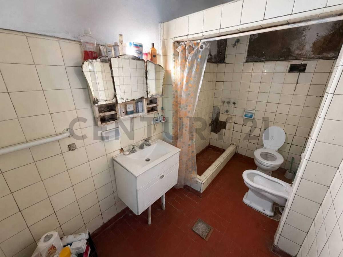 Foto de Venta-Permuta Ph 3 ambientes a reciclar en Caballito, imagen 2