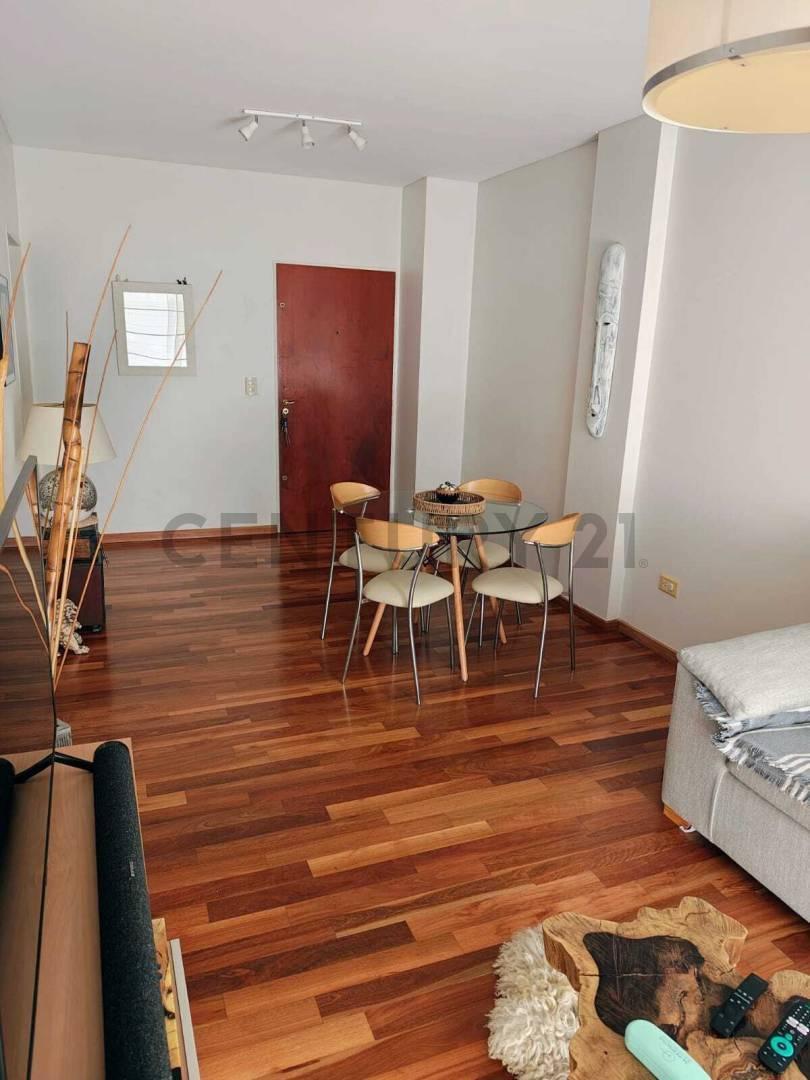 Foto de VENTA- PERMUTA DEPARTAMENTO 3 AMBIENTES CON BALCON - CABALLITO, imagen 2