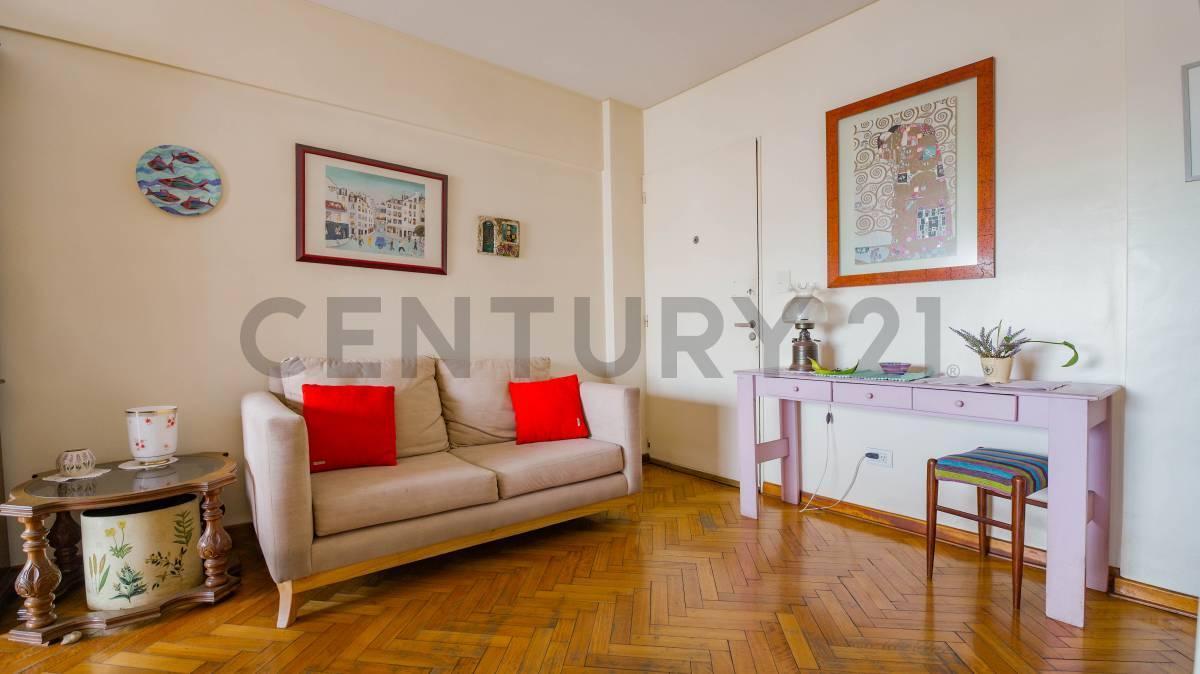 Foto de VENTA DEPTO 4 AMB.c/BALCON TERRAZA Y COCHERA-VILLA DEVOTO, imagen 4