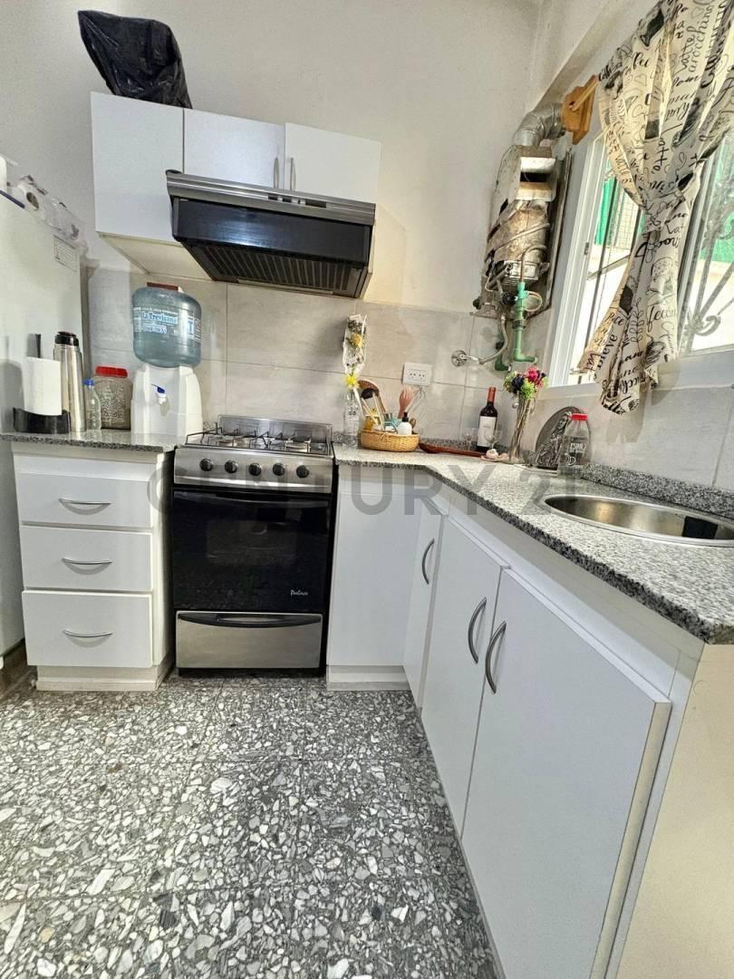 Foto de PH 2 AMBIENTES EN VENTA CON PATIO - APTO CREDITO, imagen 5