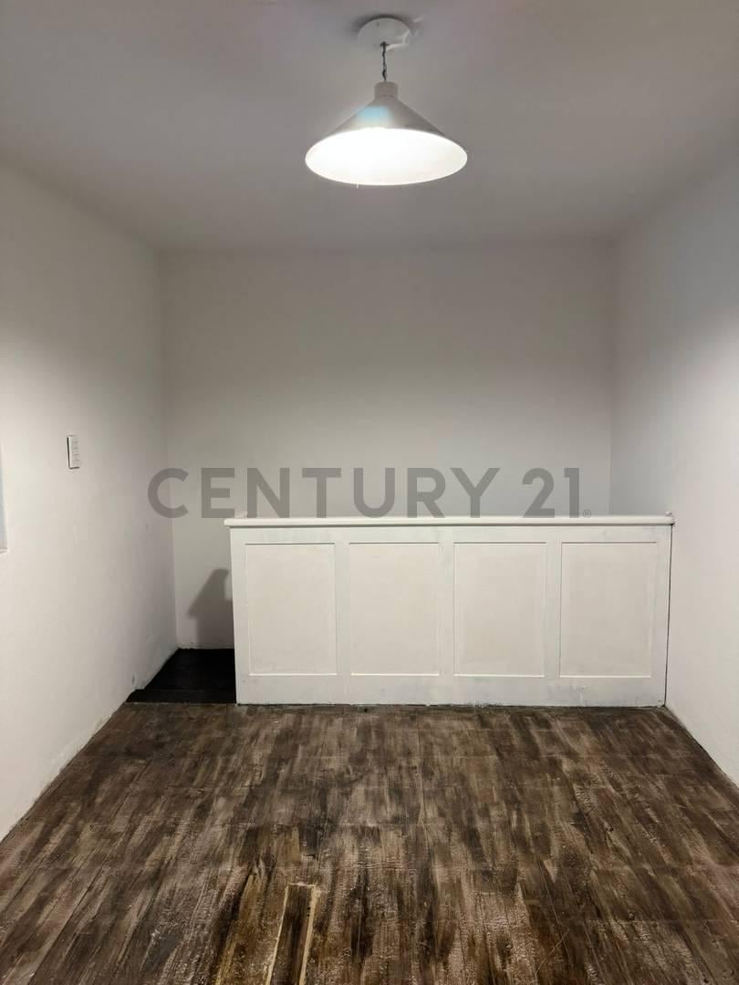 Foto de ALQUILER – Departamento en Dúplex con 3 Habitaciones + Altillo en Retiro, imagen 2