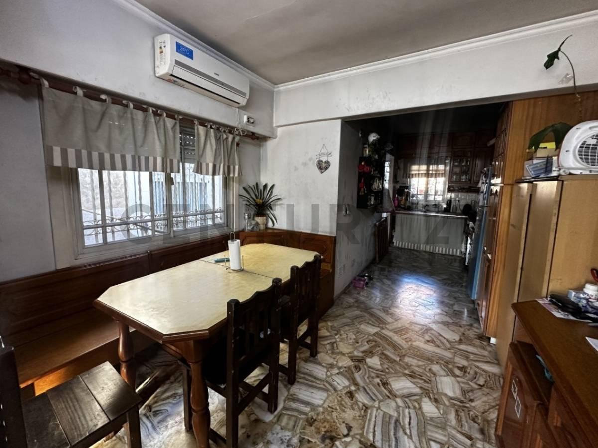 Foto de CASA VENTA EN BLOCK - VILLA MAIPÚ, imagen 2