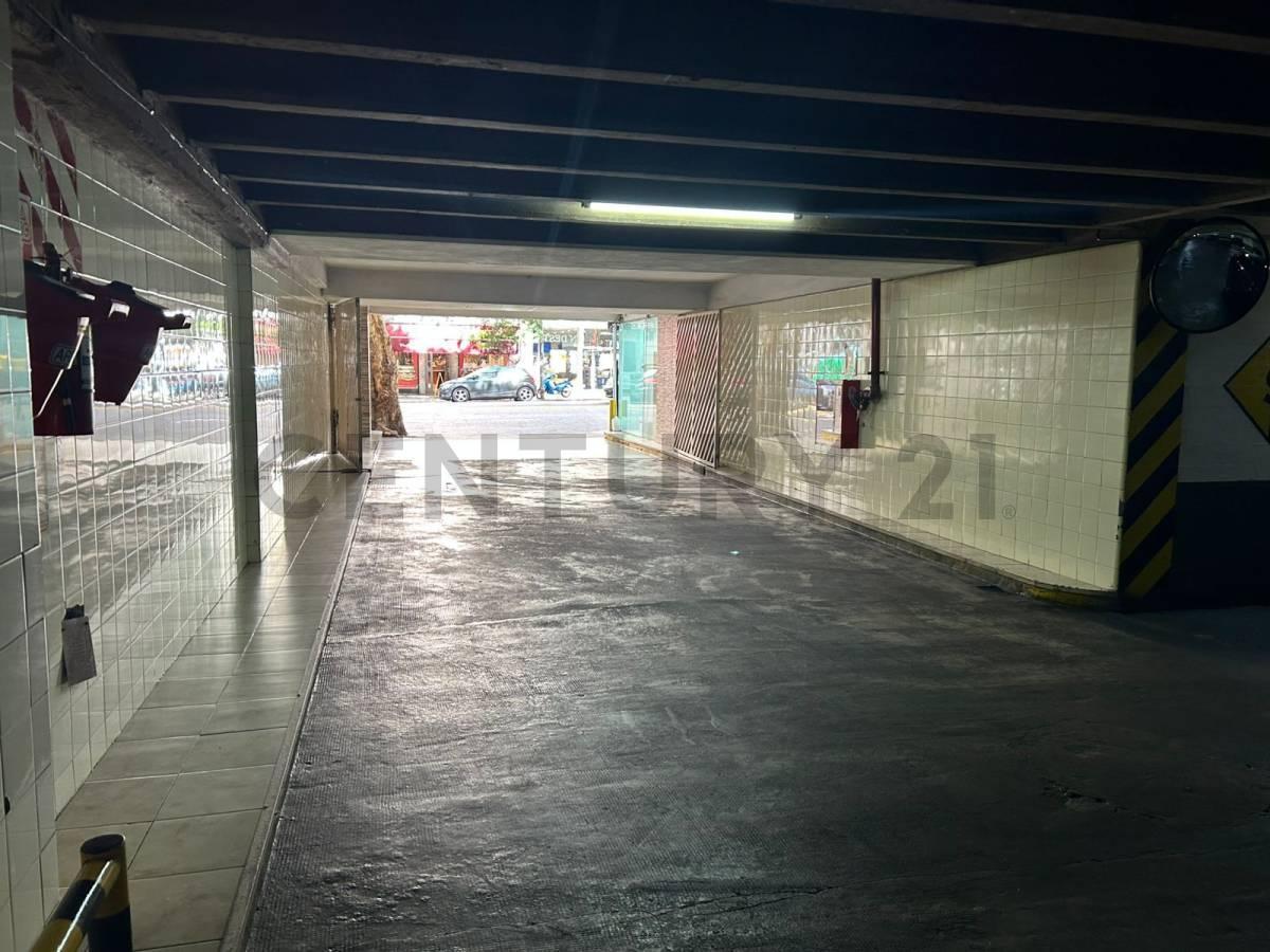 Foto de Venta cochera Premium en Recoleta, imagen 2