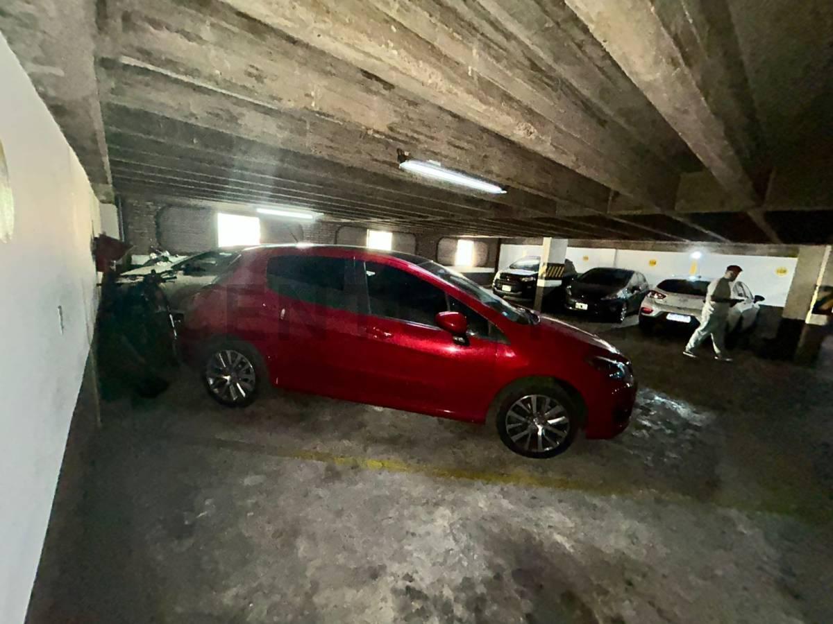 Foto de Venta cochera Premium en Recoleta, imagen 3