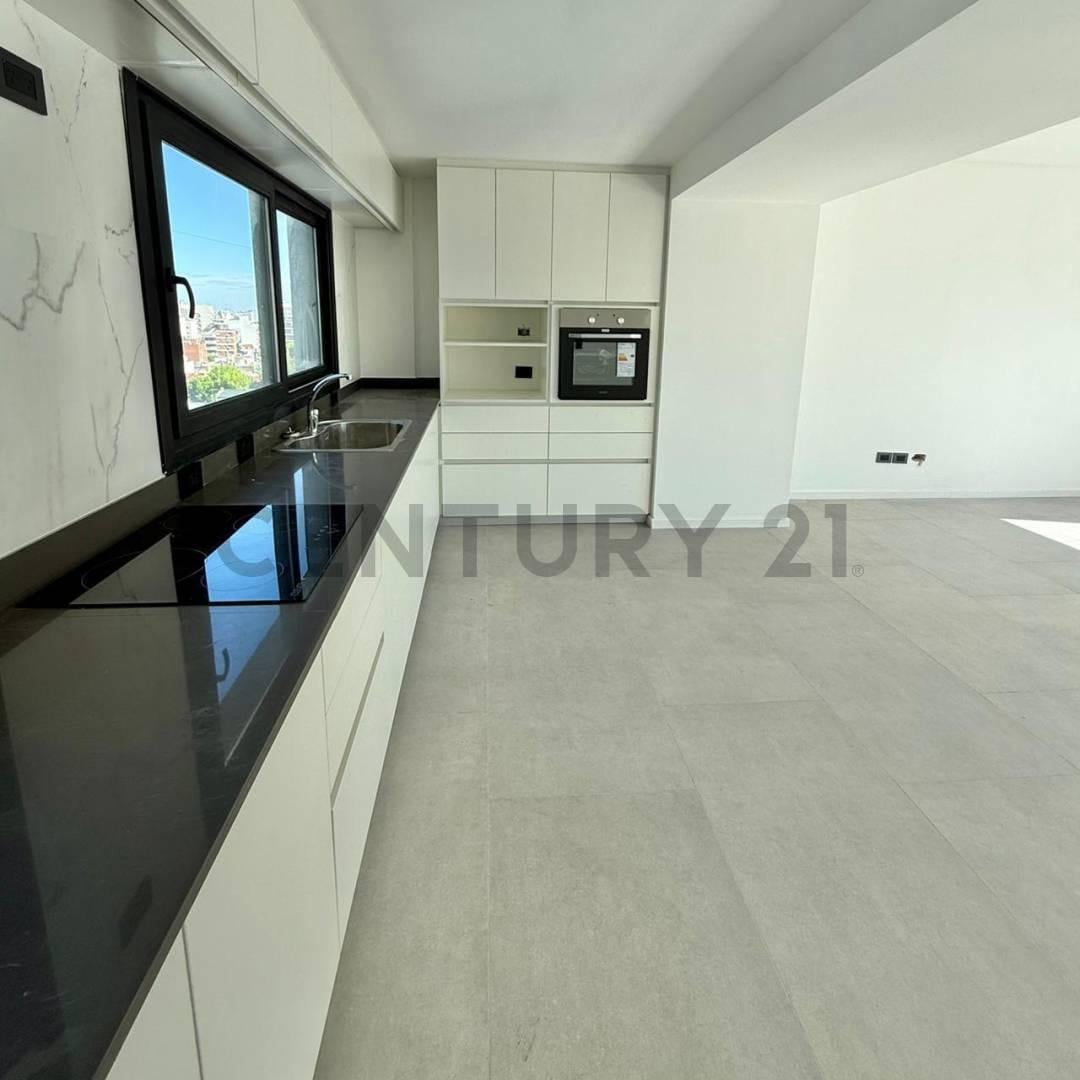 Foto de VENTA DEPTO DUPLEX PISO COMPLETO 4 AMB CON BALCON TERRAZA y COCHERA EN, imagen 5
