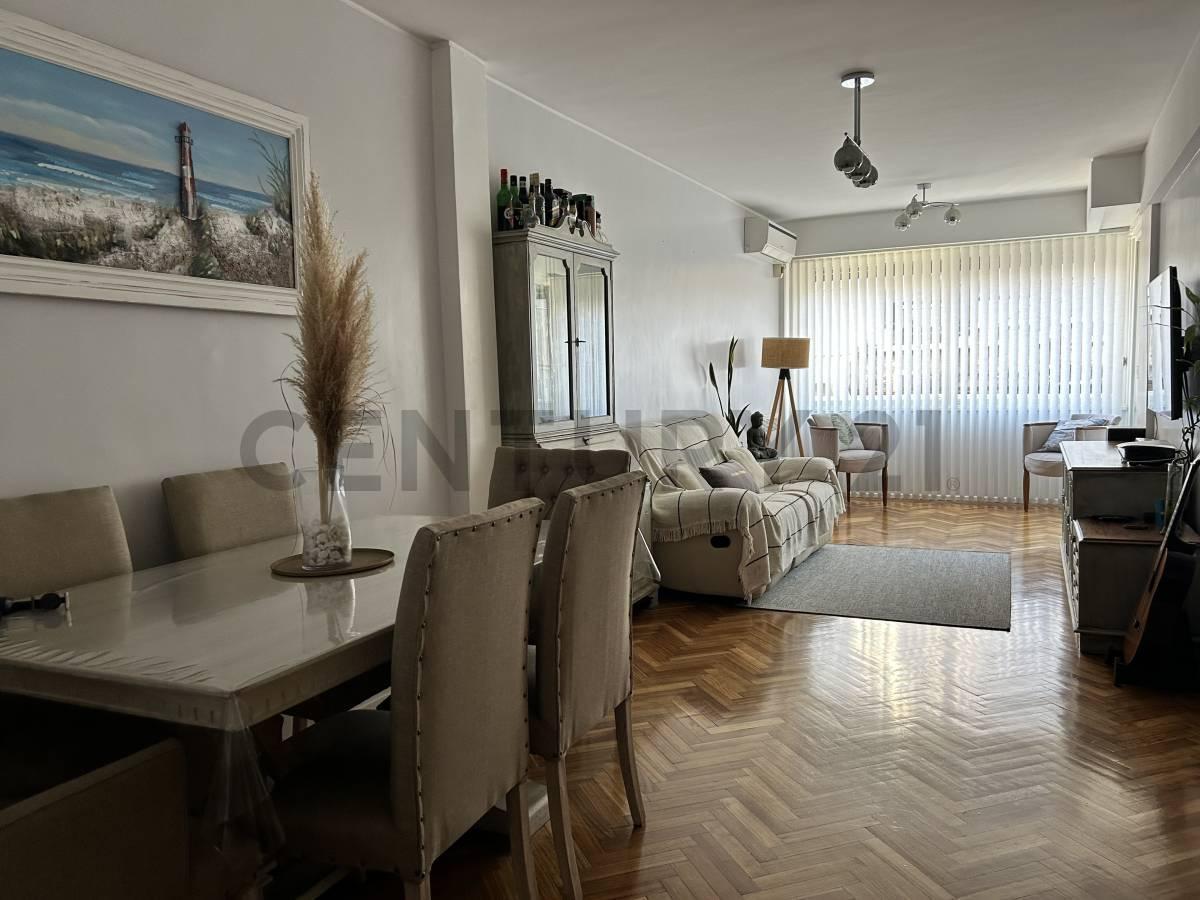 Foto de VENTA PISO 3 AMBIENTES EN RECOLETA RENOVADO, imagen 1