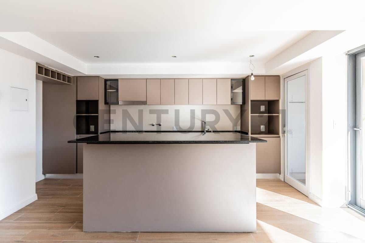 Foto de VENTA PISO 4 AMB A ESTRENAR | FLORES | COCHERA, imagen 2