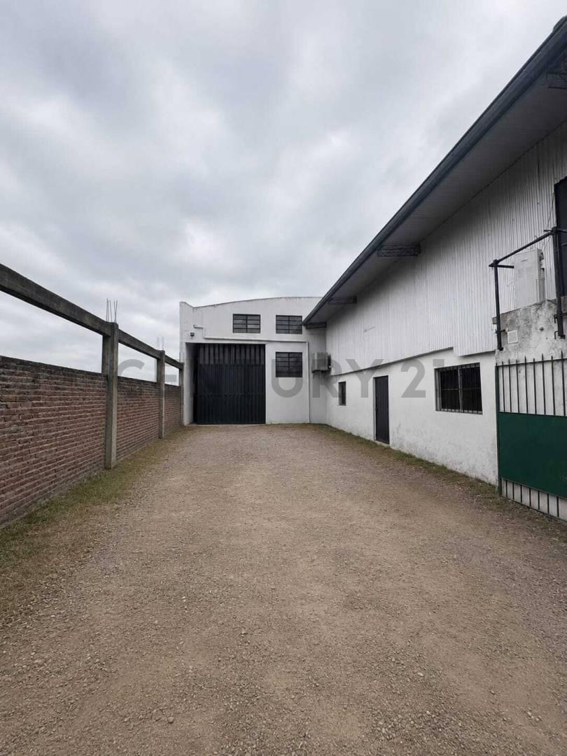 Foto de VENTA GALPON CON OFICINAS Y DEPOSITO - VILLA BALLESTER, imagen 5