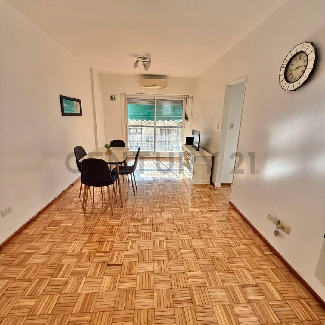 Foto de ALQUILER - DEPARTAMENTO 3 AMBIENTES C/ BALCÓN - ALMAGRO, imagen 2