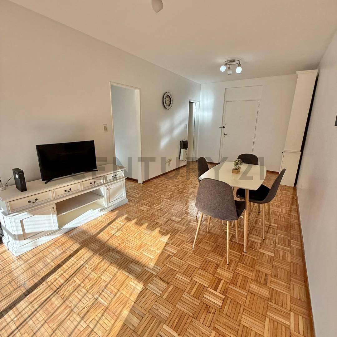 Foto de ALQUILER - DEPARTAMENTO 3 AMBIENTES C/ BALCÓN - ALMAGRO, imagen 3