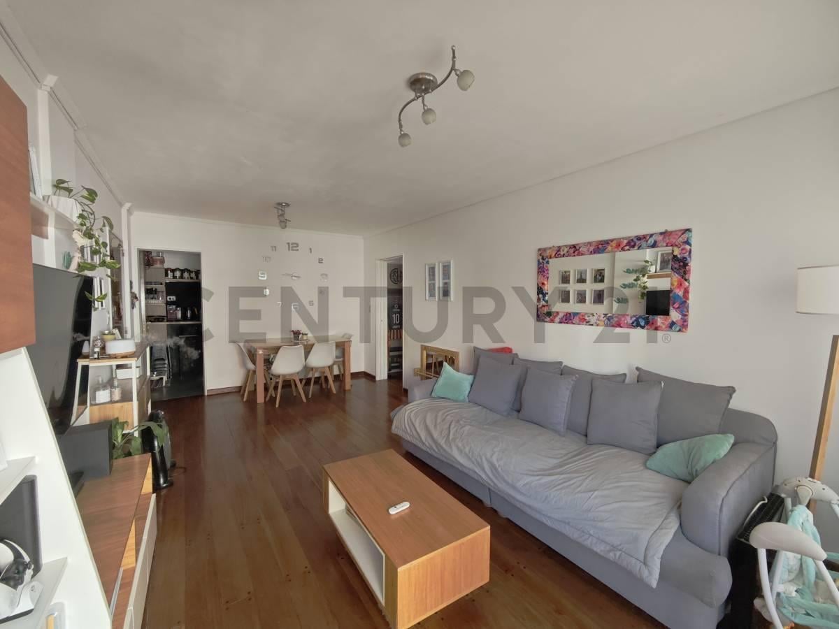 Foto de VENTA LUMINOSO DTO 3 AMB CON COCHERA Y BALCON. CABALLITO, imagen 3