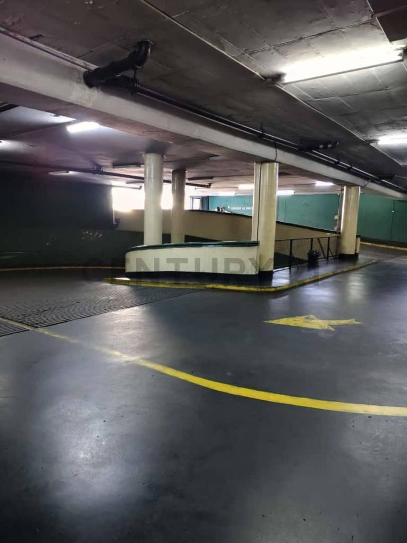 Foto de VENTA DE COCHERA DOBLE A METROS DE ALTO PALERMO!, imagen 4