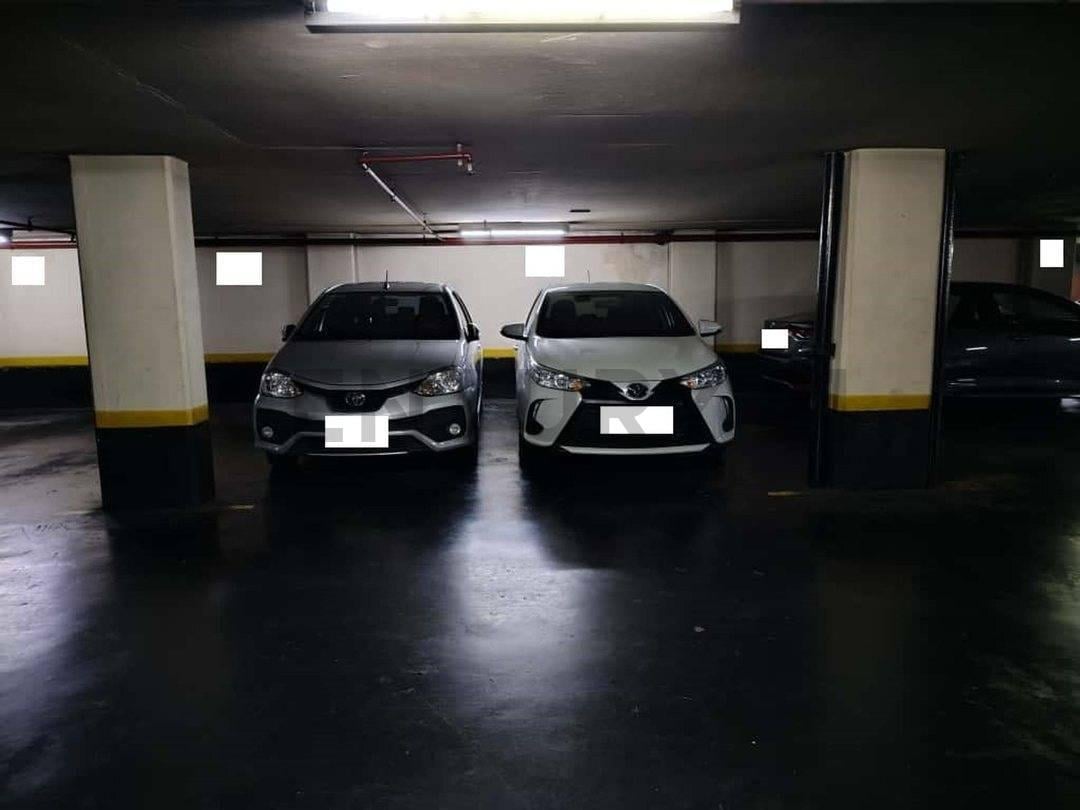 Foto de VENTA DE COCHERA DOBLE A METROS DE ALTO PALERMO!, imagen 2