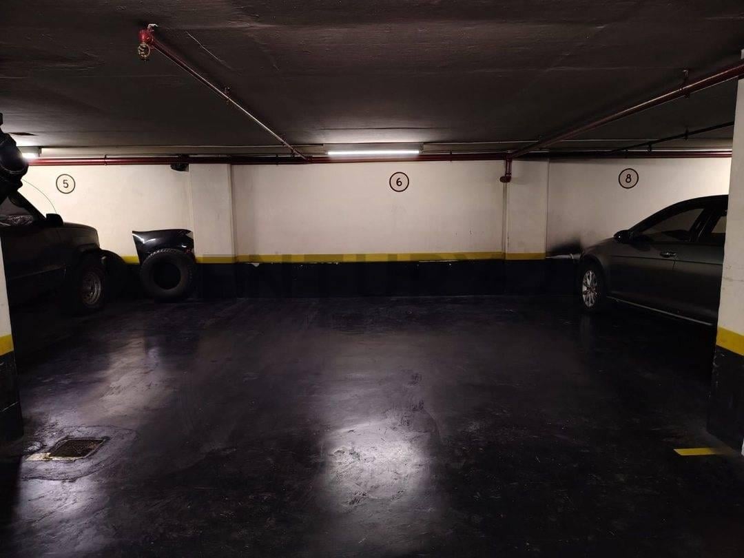 Foto de VENTA DE COCHERA DOBLE A METROS DE ALTO PALERMO!, imagen 5