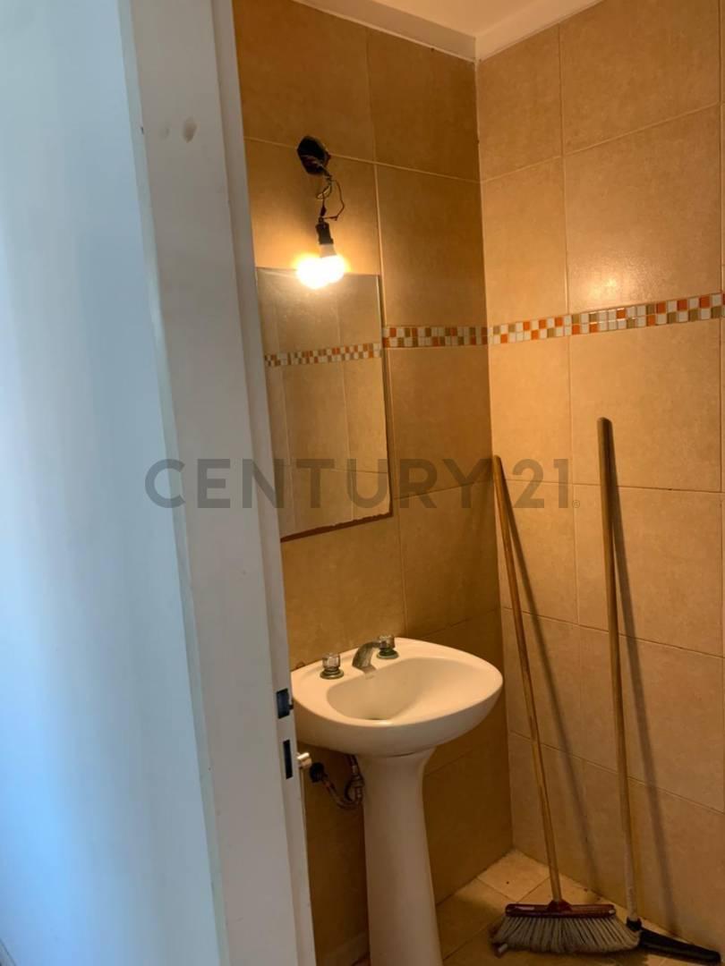 Foto de VENTA Departamento de 4 ambientes | San Miguel, imagen 4