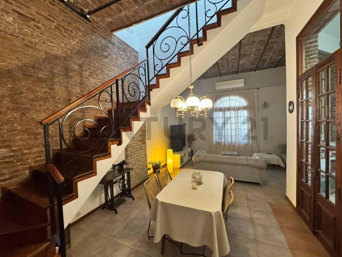 Foto de Alquiler Casa de Estilo en Alquiler | Gran Potencial para Gastronomía, imagen 3
