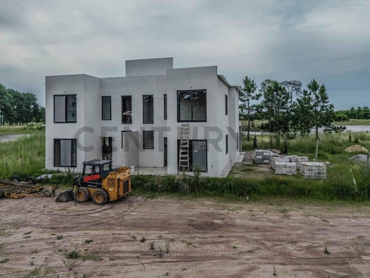 Foto de Venta de 2 macrolotes y 2 casas de 4 ambientes, imagen 5