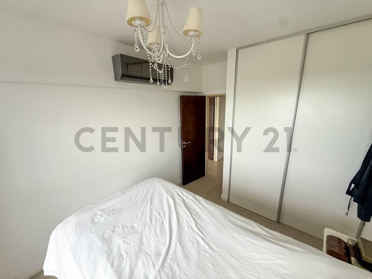Foto de DEPTO 3 AMB EN VENTA C/ BALCON Y COCHERA, imagen 5