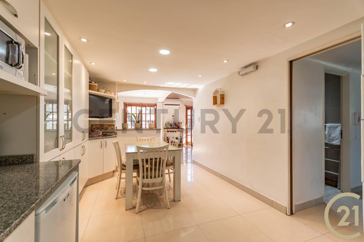 Foto de Venta PH 4 ambientes c/ terraza y parrilla - Parque Patricios, imagen 5