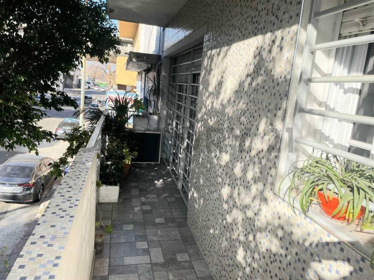 Foto de VENTA-PERMUTA DEPTO 3 AMBIENTES EN PARQUE PATRICIOS, imagen 5