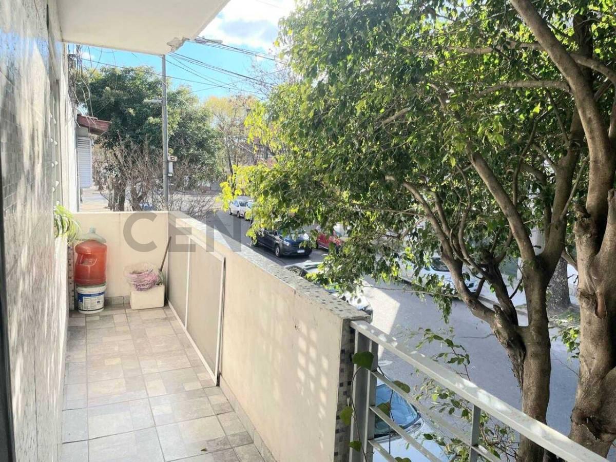 Foto de VENTA-PERMUTA DEPTO 3 AMBIENTES EN PARQUE PATRICIOS, imagen 1
