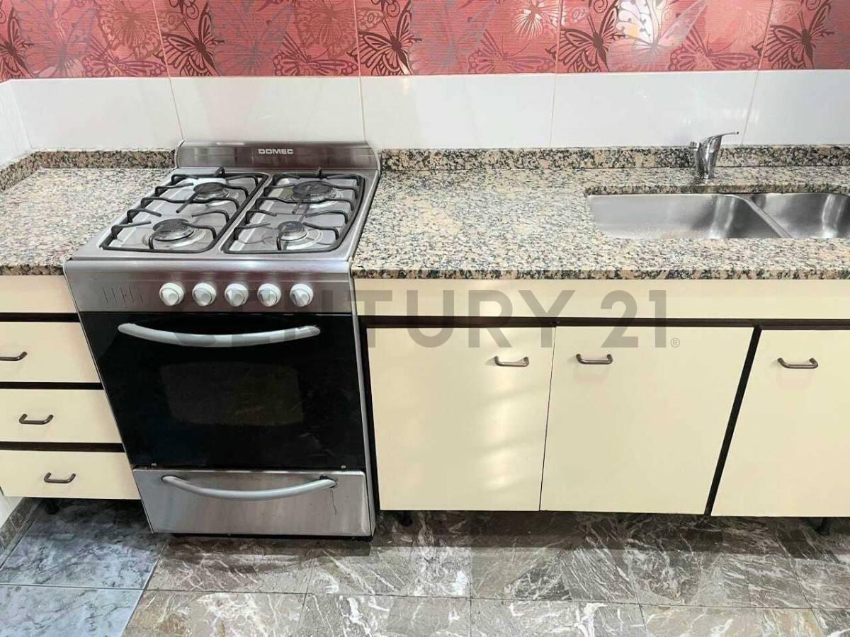 Foto de VENTA-PERMUTA DEPTO 3 AMBIENTES EN PARQUE PATRICIOS, imagen 4