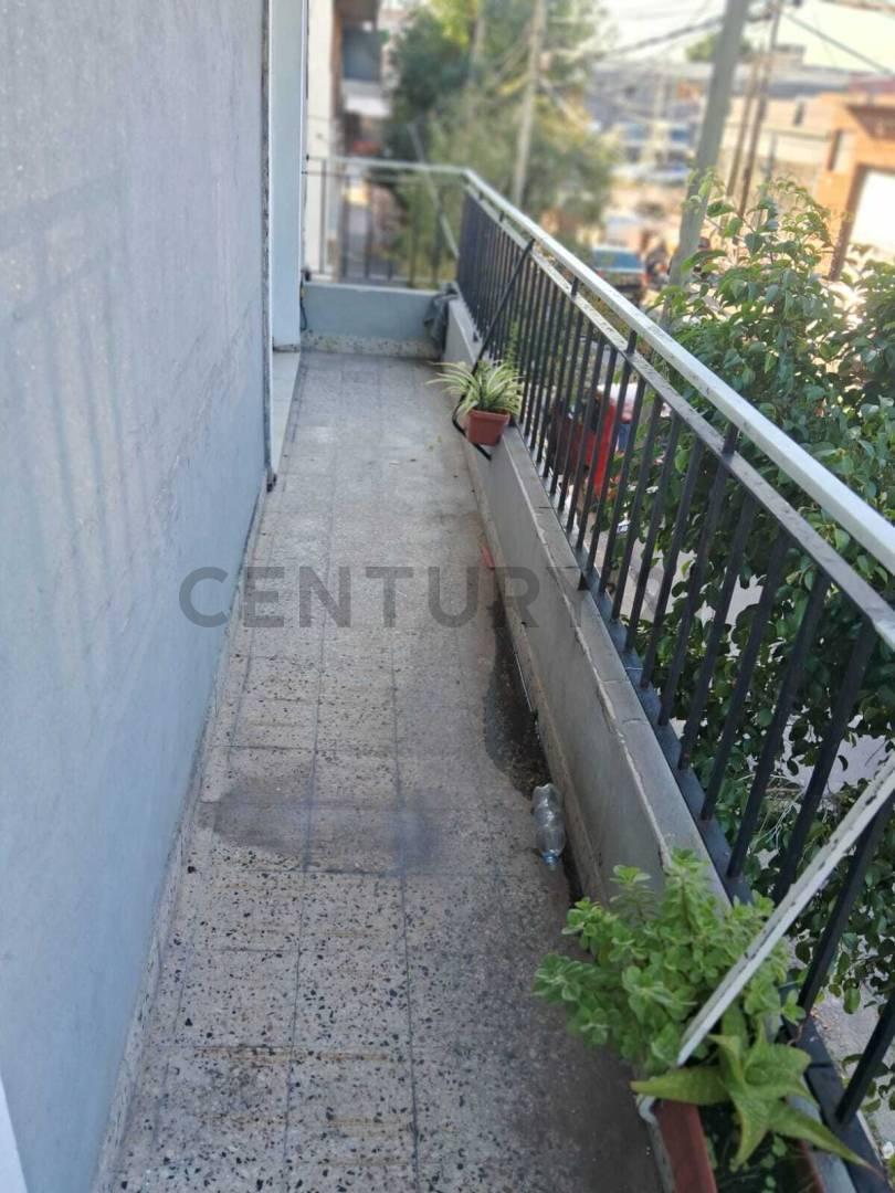 Foto de Venta - Permuta, 4 ambientes, zona Avellaneda IDEAL INVERSORES, imagen 3